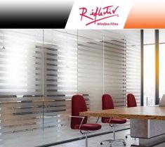 Film décoratif Reflectiv INT 230 bandes dépolis 